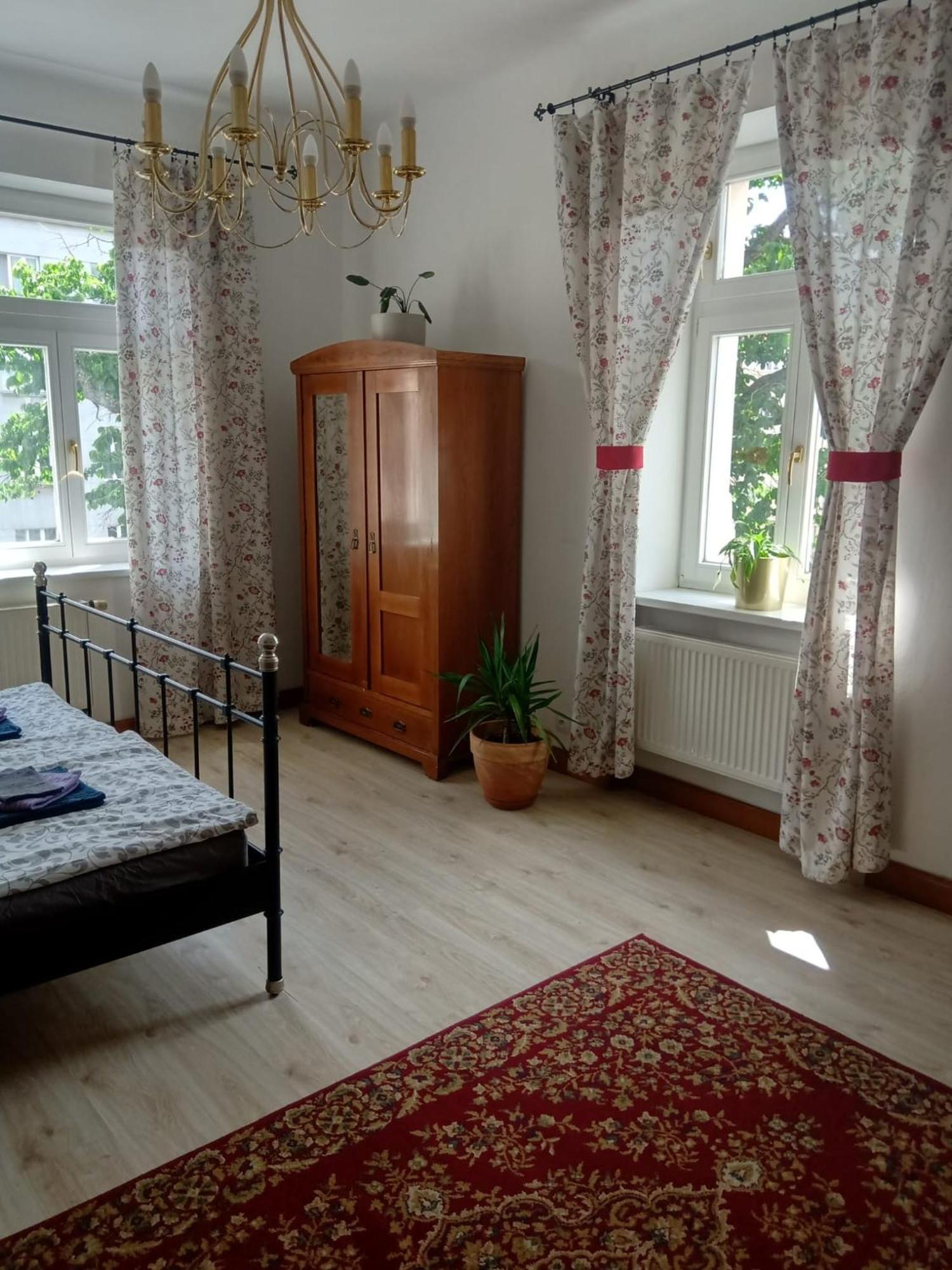 Historic Villa Apartments Prága Kültér fotó