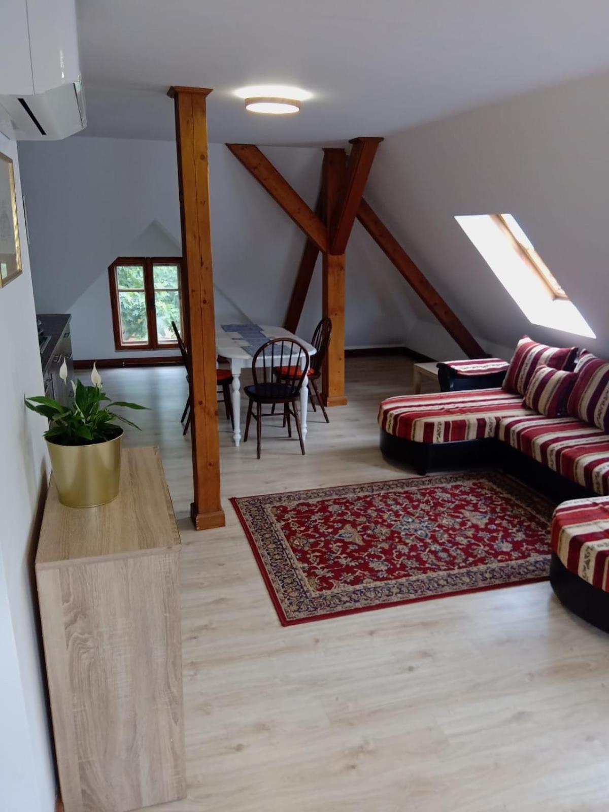 Historic Villa Apartments Prága Kültér fotó