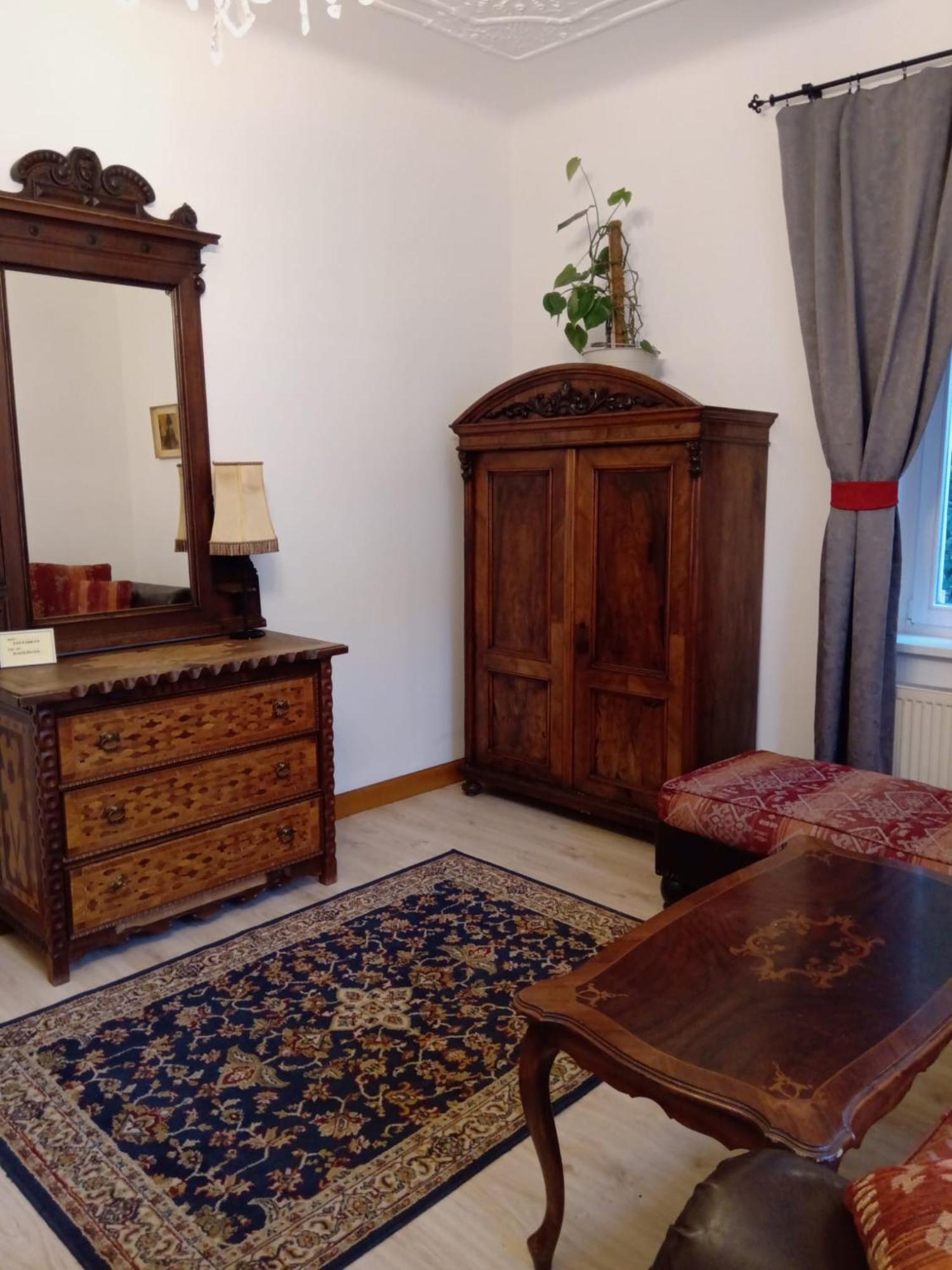 Historic Villa Apartments Prága Kültér fotó