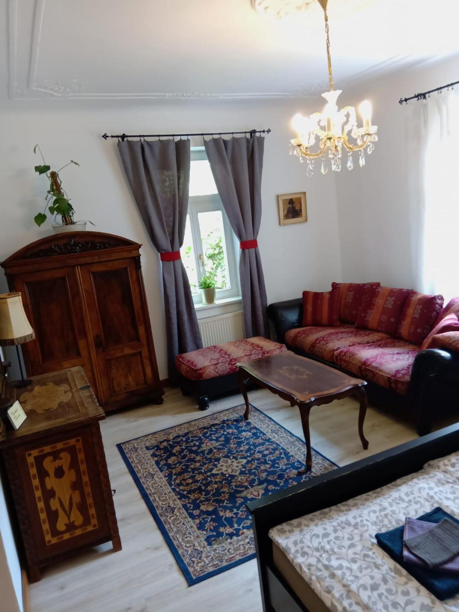 Historic Villa Apartments Prága Kültér fotó